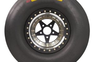 Black Neumaticos 3 Black Neumaticos