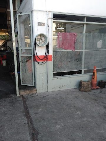 Gomería EL TORITO 1 gomeria el torito