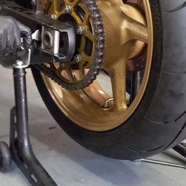 Gomería Franklin J.B balanceo. No se trabaja con motos 1 gomeria franklin j b balanceo no se trabaja con motos