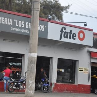 Los Gringos Gomería 1 los gringos gomeria