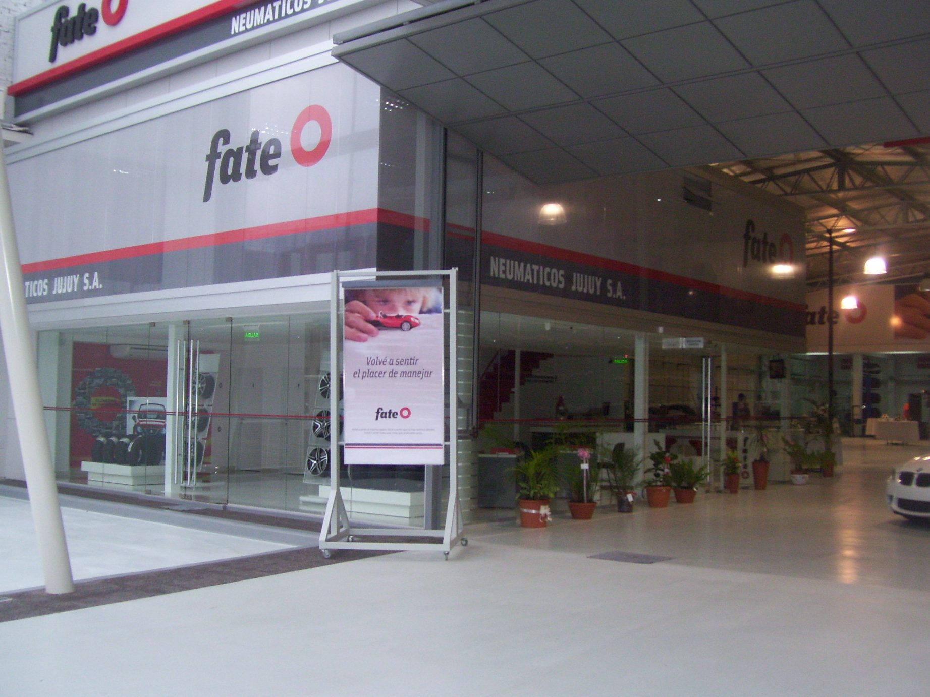 Neumáticos Jujuy S.A. 1 neumaticos jujuy s a