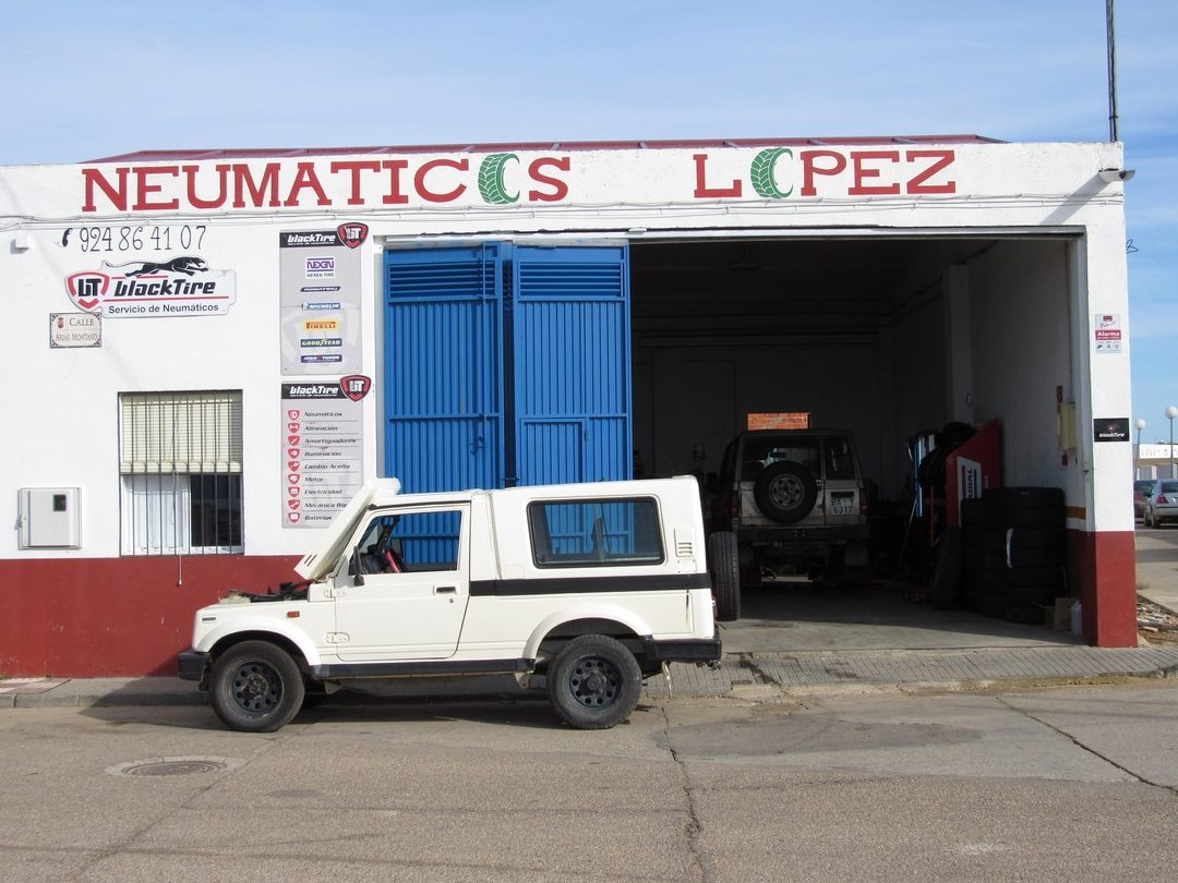 Neumáticos López 1 neumaticos lopez