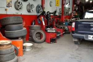 Taller y Gomería Los Pinos 7 Taller y Gomería Los Pinos