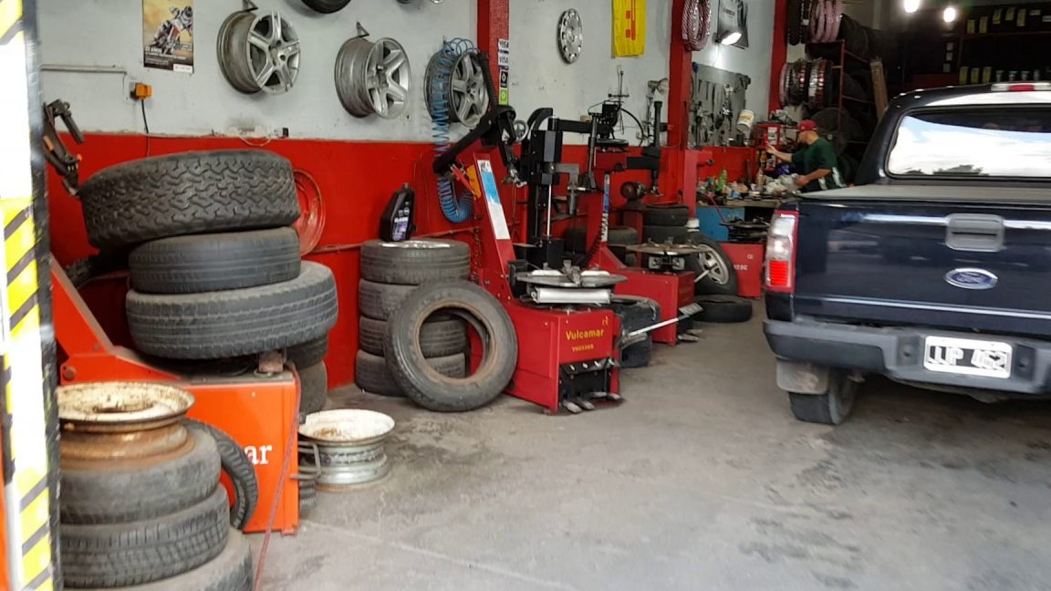 Taller y Gomería Los Pinos 1 taller y gomeria los pinos